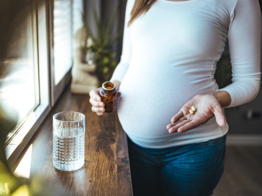 Prenatální suplementace vitaminu D k prevenci astmatu u potomků