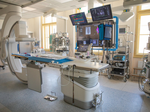 1. LF UK má nejmodernější angiograf pro medicínský výzkum v unikátní experimentální laboratoři